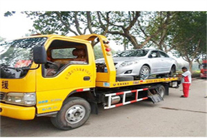 喀喇沁附近24小时汽车拖车服务热线